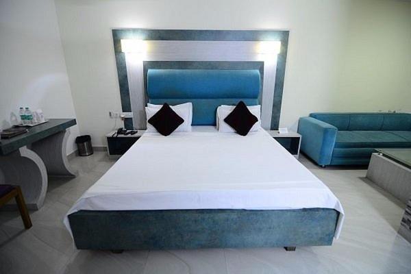 Hotel Little Palace Dibrugarh Eksteriør bilde