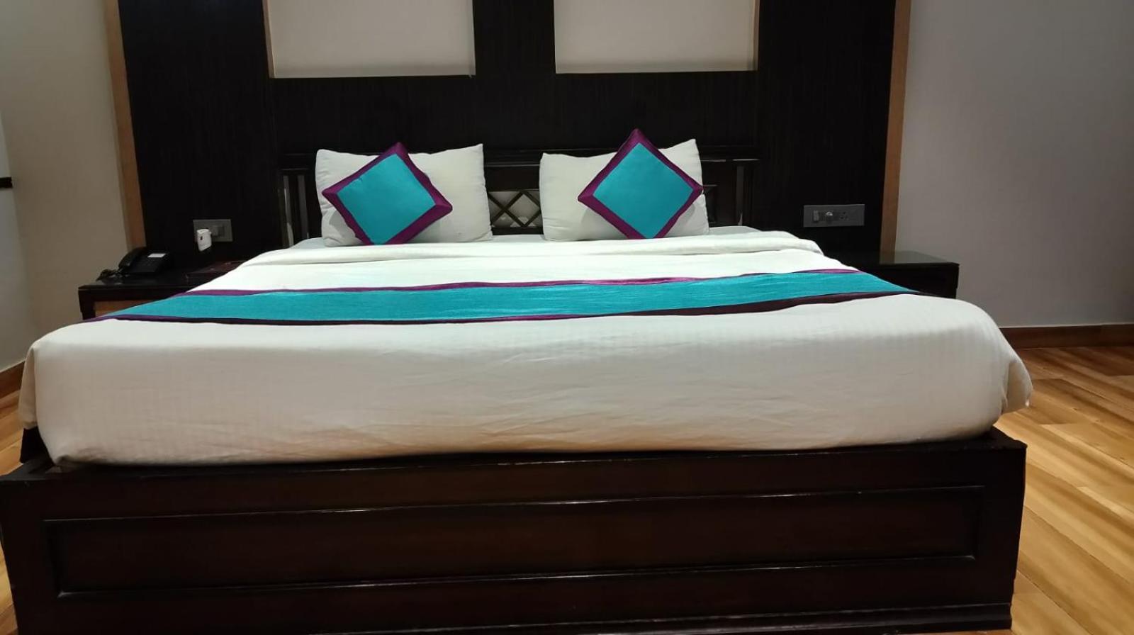 Hotel Little Palace Dibrugarh Eksteriør bilde
